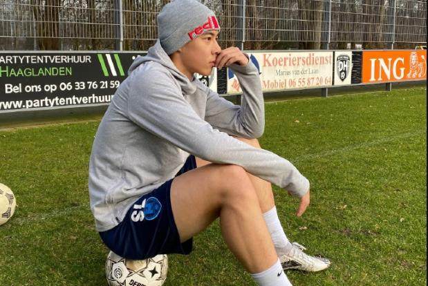 开云APP-李嗣镕：身体素质与欧洲球员持平 优势是动脑踢球